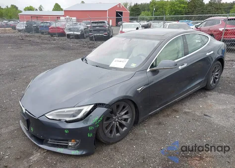 2018 Tesla Model S 100D/75D/P100D from USA, damaged, VIN 5YJSA1E21JF275448
